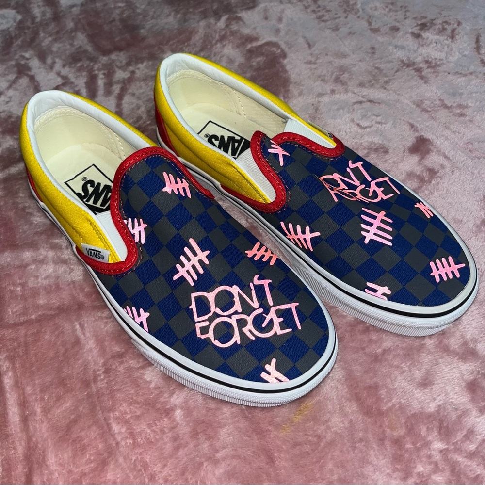 custom vans - Picture 3 of 4